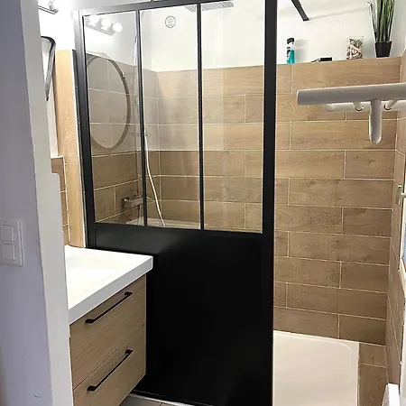 Bel Proche Du Centre Apartament *